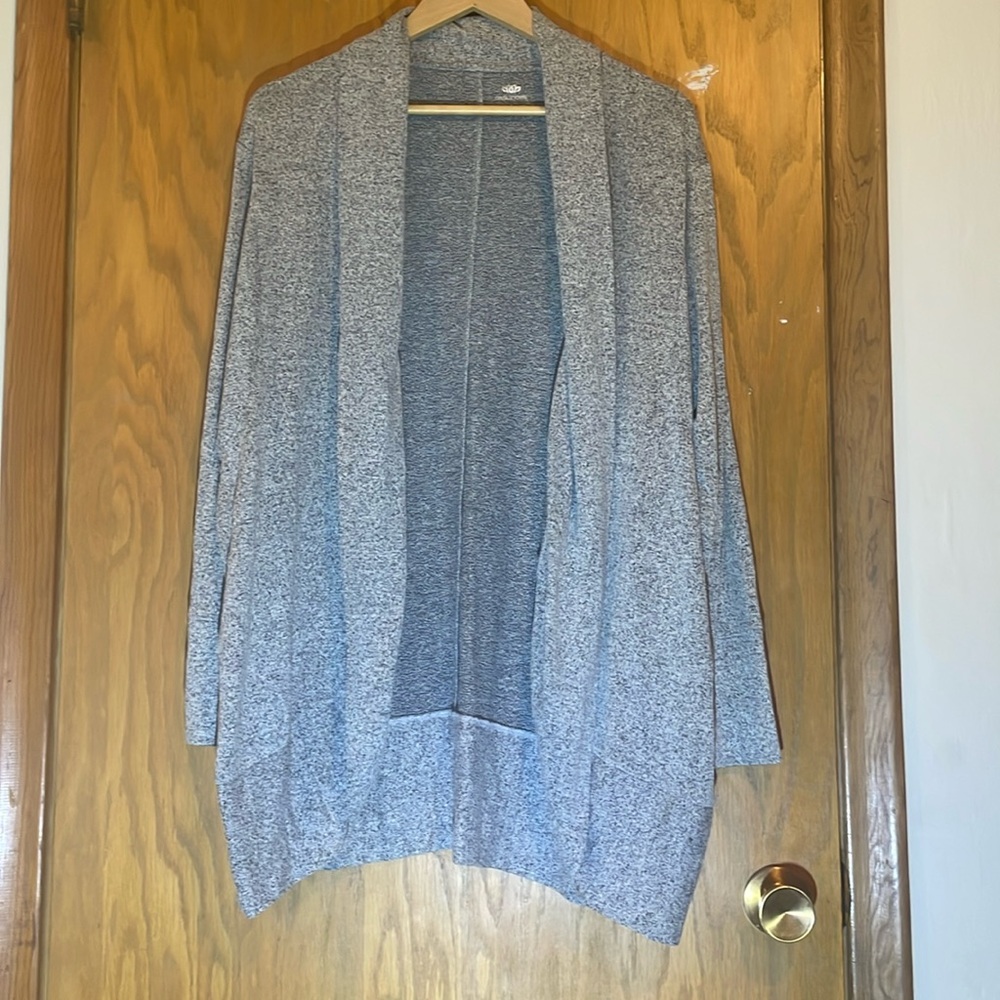 Maurice’s inMotion Cardigan Plus Sz. 1